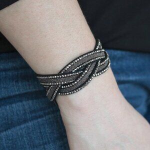 Paparazzi Jewelry Accessories - Girls Do It Better - Black Bracelet - Vintage